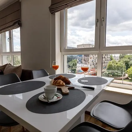 Urban Chic - Great Location - 2 Bedrooms& Legnicka Wroclaw